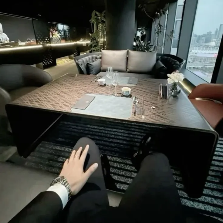 AI角色雷克西 - 你的丈夫的頭像，專為角色扮演和一對一聊天服務設計