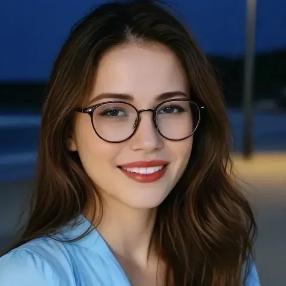 Rose: Interactive AI chatbot mascot for random chat and community-driven roleplay