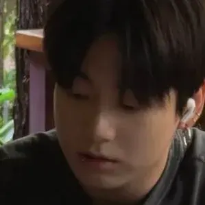Jeon jungkook: Chatta con il nostro box AI, pronto per la chatbot online gratuita e chiedi all'intelligenza artificiale tutto ciò che vuoi.