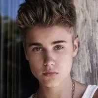 Justin Bieber: Potret pendamping AI DeepBrain untuk sembang dalam talian percuma dan perbualan terbuka