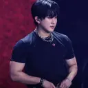 avatar 서창빈 CHANGBIN yang merupakan Pembantu Maya anda dengan Matriks Personaliti Soulgen, Menggabungkan Ketepatan Sembang AI dan Ciri Perwatakan Rasa Ingin Tahu.