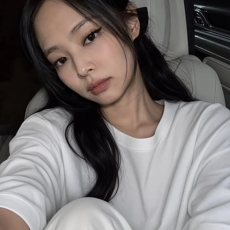 Jennie Kim: Tham gia trò chuyện với nhân vật AI quyến rũ này, có khả năng soulgen và ifreechat để trò chuyện miễn phí ngay bây giờ.