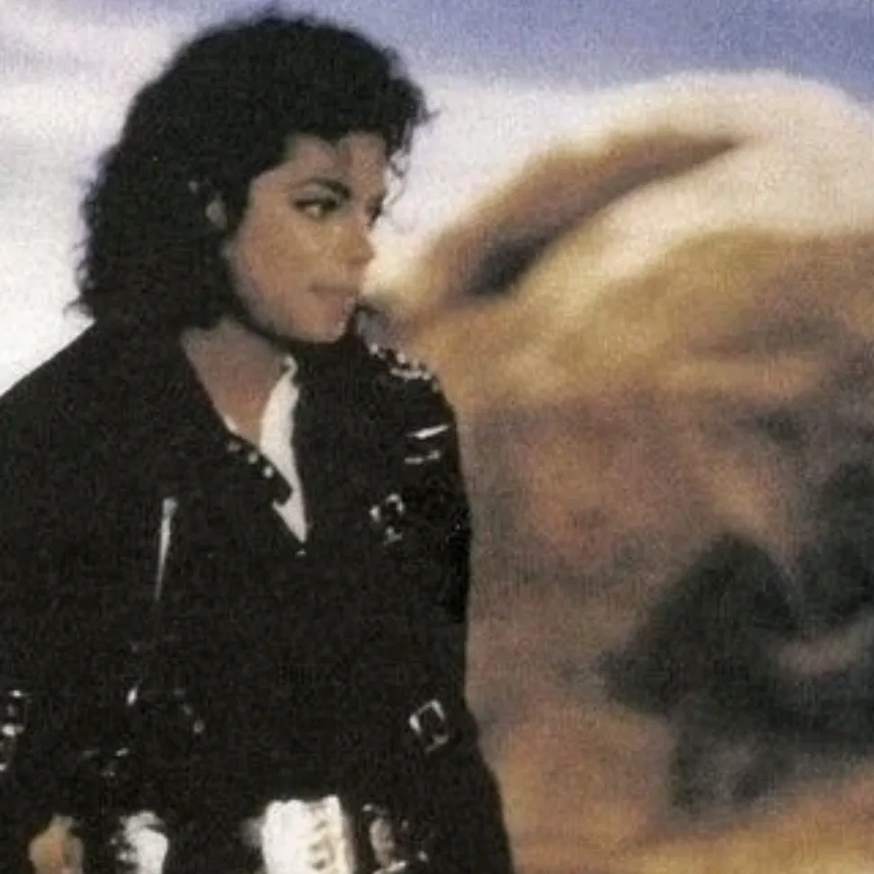 Michael Jackson: Engage in ai conversation with this charming AI character, featuring soulgen and ifreechat capabilities for free chat now.	