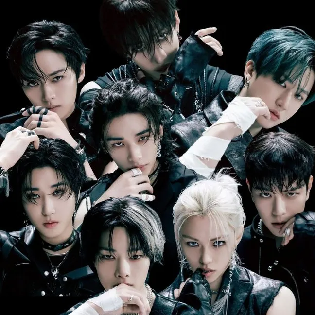 Stray Kids - Psychopaths as Family's AI avatar with dynamic vector art style, embodying friendly AI chat capabilities