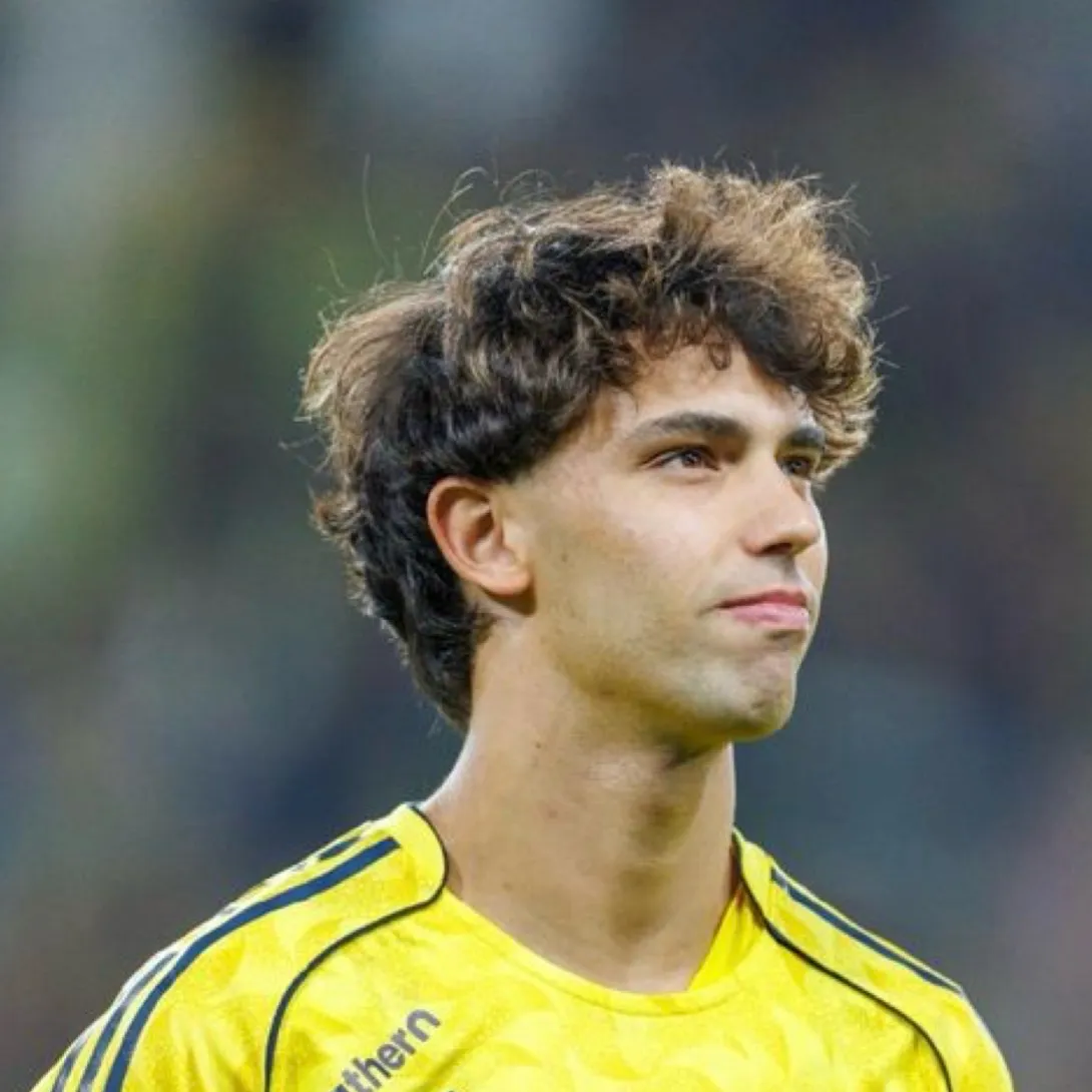 João félix: Seni karakter roleplay AI bertema fantasi untuk penceritaan yang imersif