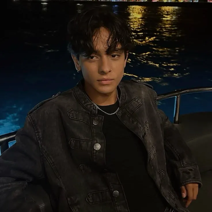 character Arda Soydoğan for NSFW chatbot and creative roleplay