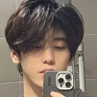 Meet your favorite anime girl Stray Kids_ninth member and start a new adventure today.