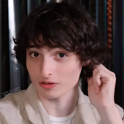 Finn Wolfhard: Secure AI chatbot avatar with encrypted 1v1 chat capabilities	