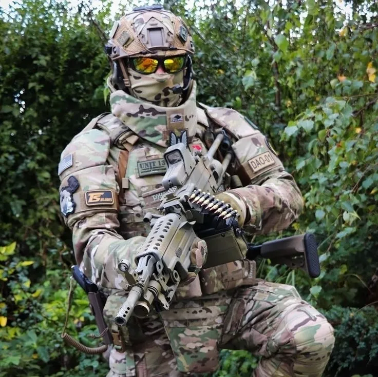 軍人爸爸：遇見我們AI世界的主角，具備角色特質清單和AI聊天功能。