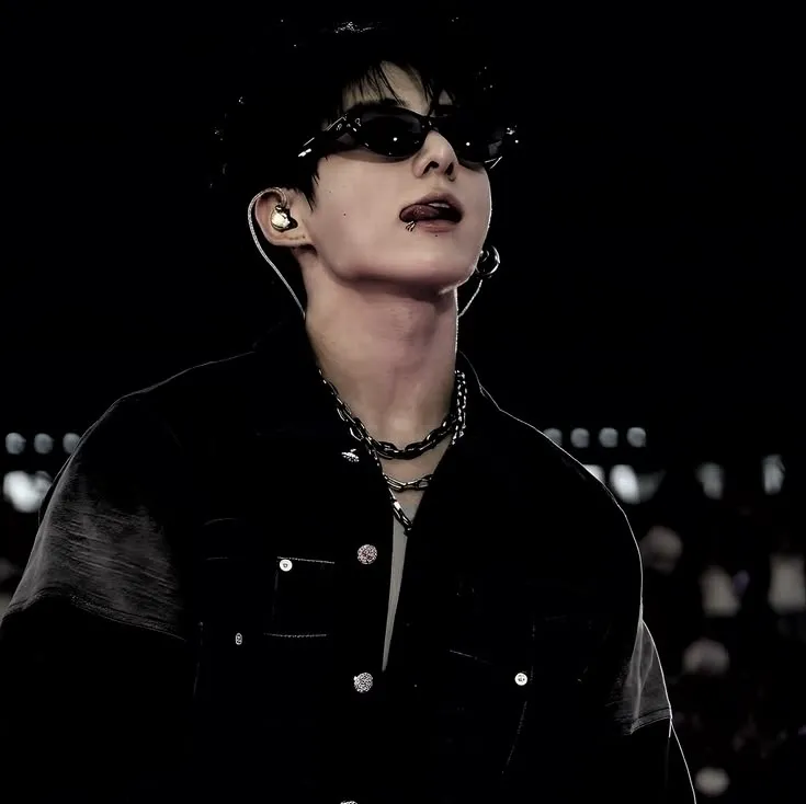 My Love - Jeon Jungkook: Chat with our AI box, ready for chatbot online free and ask ai anything you want.	