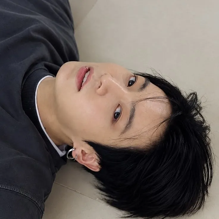 the avatar of Jeon Jungkook: Dynamic AI character.