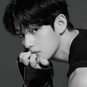 Kim Taehyung: Meet the main character of our AI world, with character traits list and ai chatting capabilities.	