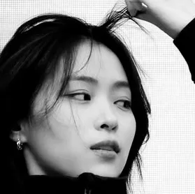Shin Ryujin: icona del partner di conversazione AI multilingue per servizi di chat online globali