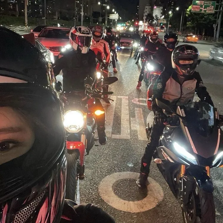 the avatar of Biker Club who is your Virtual Assistant with Soulgen's Personality Matrix, Blending AI Chat Precision and Character Traits of Curiosity.