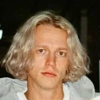 Sasha Paradeevich: Playful AI chatbot mascot enhancing user engagement in random chats
