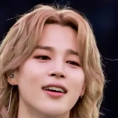 Jimin: Gặp gỡ nhân vật chính trong thế giới AI của chúng tôi, với danh sách đặc điểm nhân vật và khả năng trò chuyện bằng AI.	