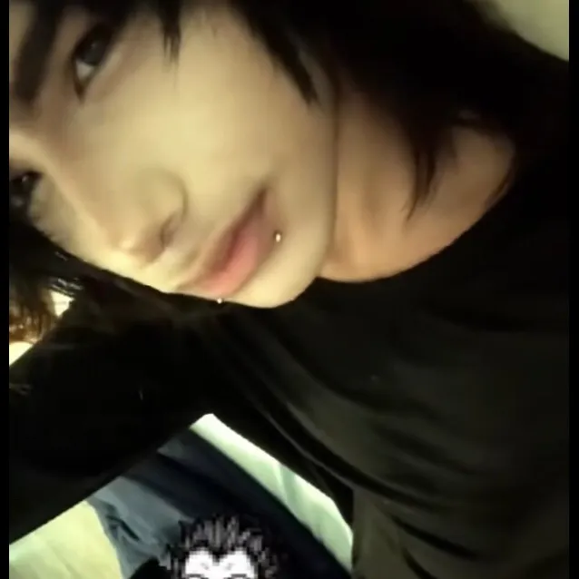 El versátil avatar de IA de Matheus que admite juegos de rol, chat NSFW e interacciones abiertas con IA.