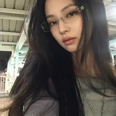 Kim-Je-ni: Chân dung bạn đồng hành của DeepBrain AI để trò chuyện trực tuyến miễn phí và trò chuyện cởi mở