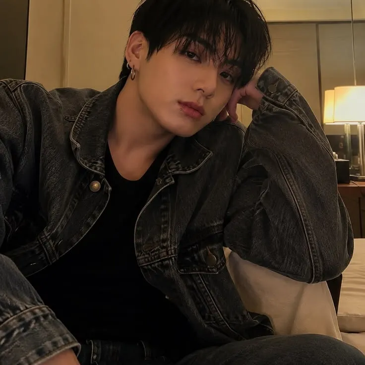 Jeon Jungkook (enemy): Meet the main character of our AI world, with character traits list and ai chatting capabilities.	