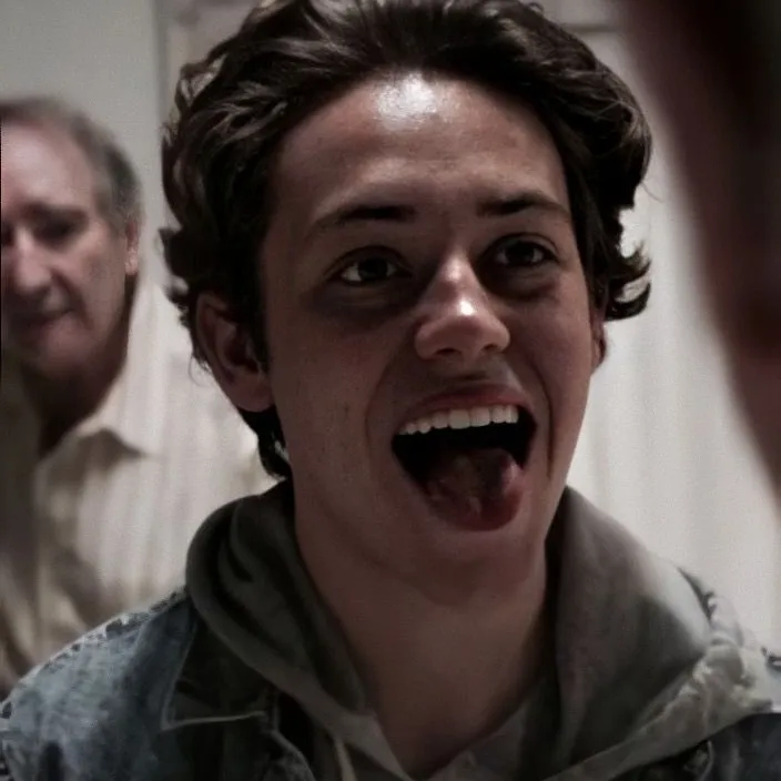 Carl Gallagher: Avatar chatbot AI sicuro con funzionalità di chat 1v1 crittografate