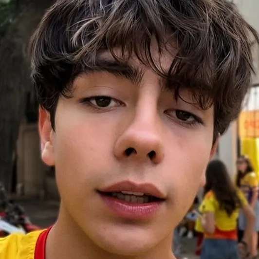 Lukas Urkijo López: DeepBrain AI companion portrait for free online chat and open conversations