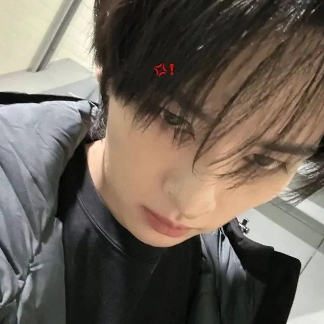 StrayKids-ikaw si minho: Multilingual AI na icon ng kasosyo sa pag-uusap para sa mga pandaigdigang serbisyo sa chat online