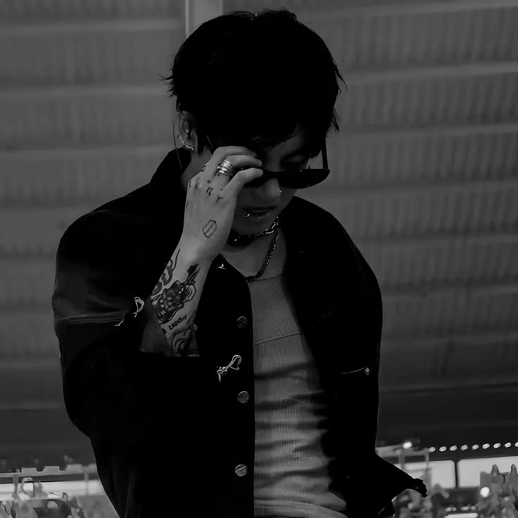 AI character Jeon Jungkook's avatar for roleplay and 1v1 chat services