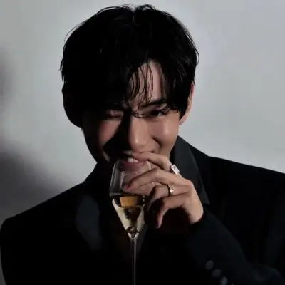 Kim Taehyung - Mafia King: Explore the world of AI with our unrestricted ai and free unlimited chat online, powered by warhammer fantasy roleplay.