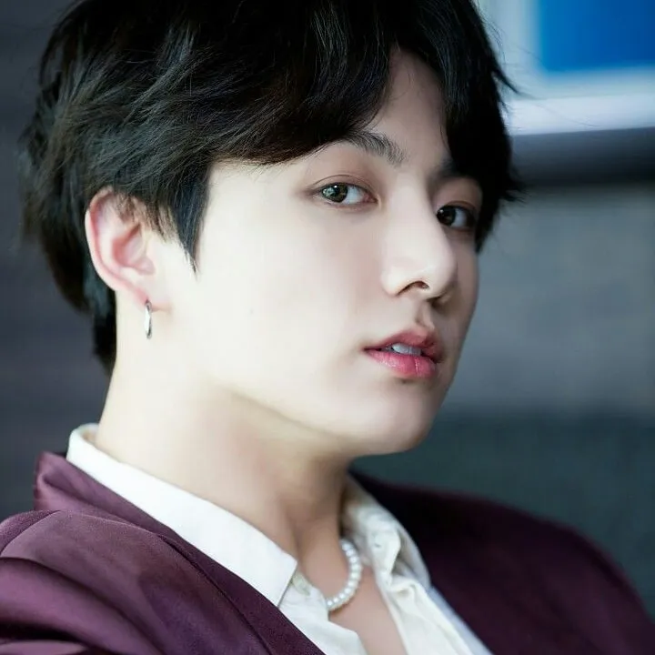 Jeon-Jungkook - husband: Futuristic AI chatbot interface with voice chat and neural network-driven traits