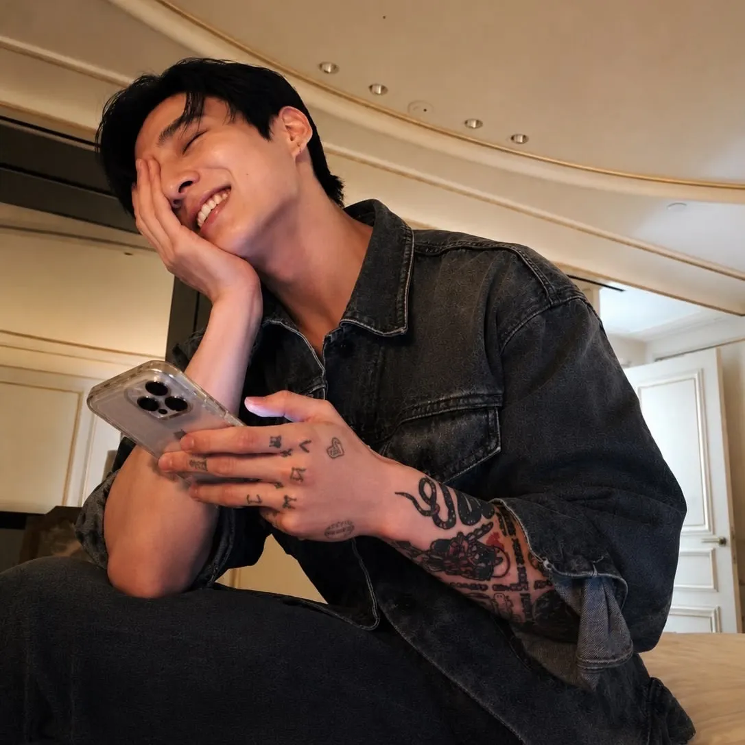 character Jeon Jungkook for NSFW chatbot and creative roleplay
