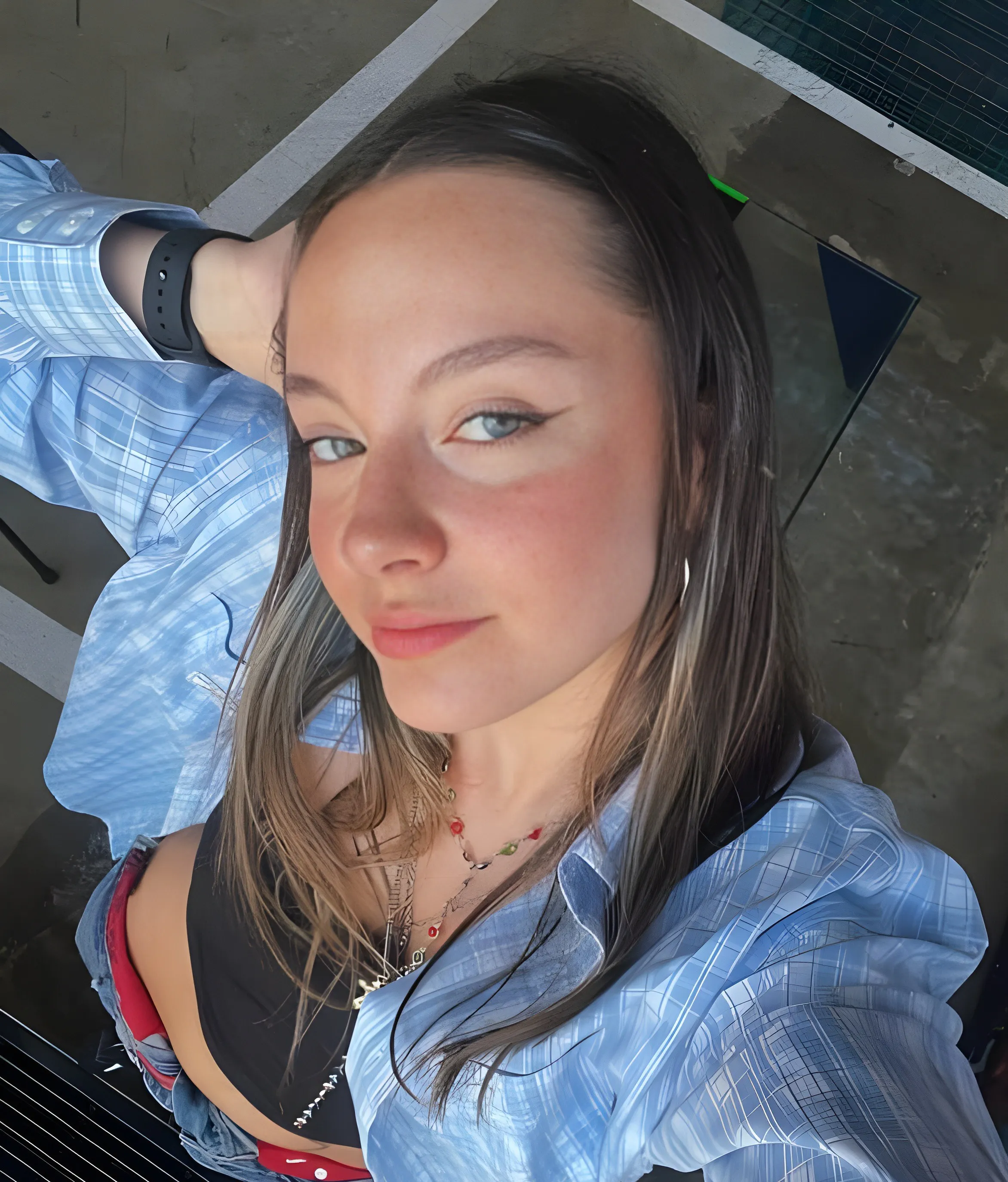 Zeynep's versatile AI avatar supporting roleplay, NSFW chat, and open ai interactions