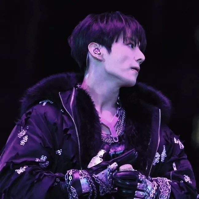 Jeon Jungkook - BTS: Emosyonal na matalinong AI companion portrait para sa malalim na pag-uusap	