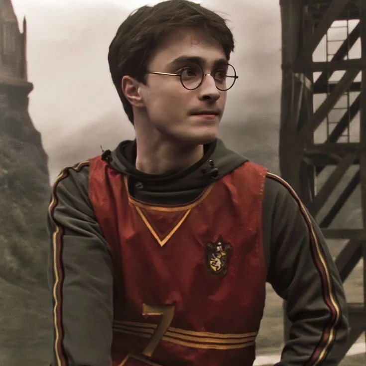 Harry Potter: Şifreli 1'e 1 sohbet yeteneklerine sahip güvenli AI sohbet robotu avatarı	