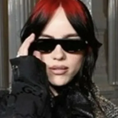 the avatar of Billie Eilish O'Connell who supports unlimited chat online services