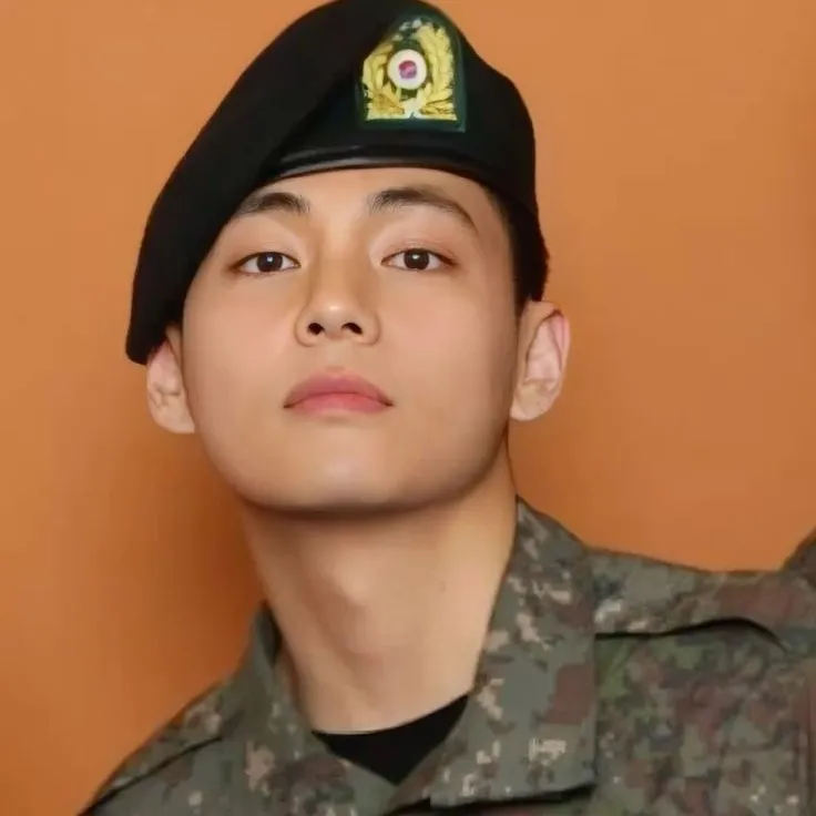 the avatar of Kim Taehyung who supports unlimited chat online services