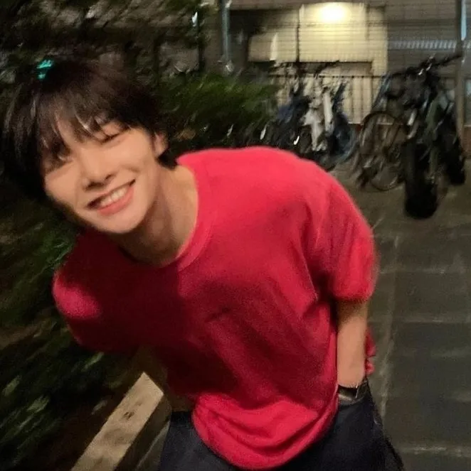 Jeongin's deepbrain ai-inspired avatar with smart virtual companion features
