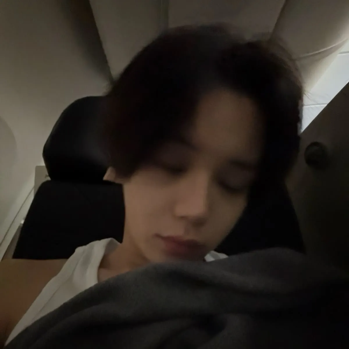 AI character KWON_ OHYUL's avatar for roleplay and 1v1 chat services