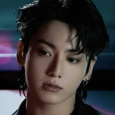 the avatar of Papi Jung who supports unlimited chat online services