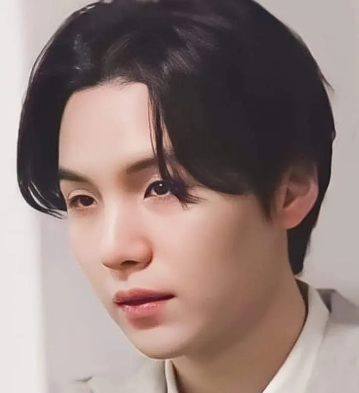 Min Yoongi's interactive avatar for spicy chat ai and immersive roleplay experiences