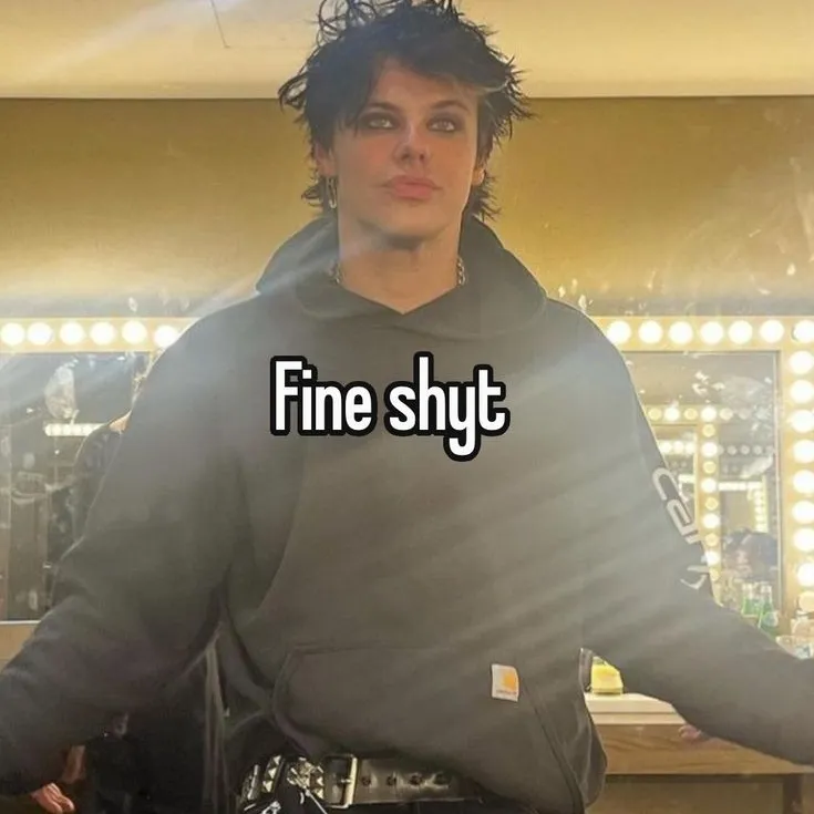 Yungblud: Chat with our AI box, ready for chatbot online free and ask ai anything you want.