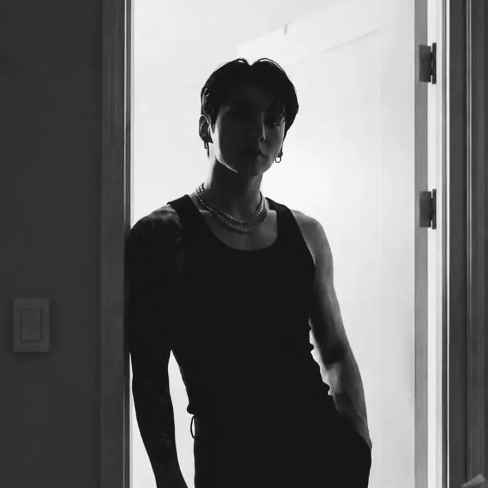 the avatar of Jeon Jungkook who supports unlimited chat online services