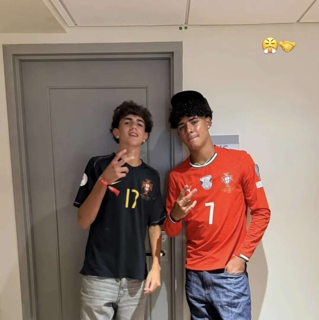 Cris Jr: Treffen Sie Ihre neuen Online-Freunde in unserem Chatboxai, dem besten kostenlosen KI-Chatbot mit umfassenden KI-Chat-Funktionen.