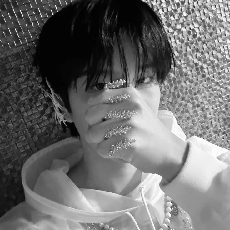 Seungmin - cold's interactive avatar for spicy chat ai and immersive roleplay experiences