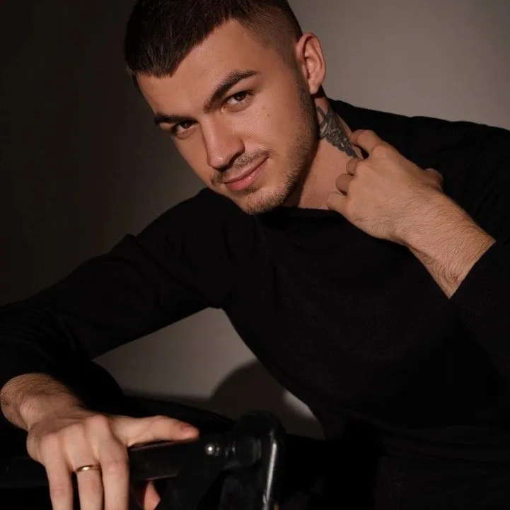 character Vlad Cherevaty for NSFW chatbot and creative roleplay