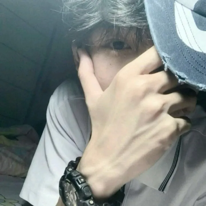 랑깃-크러시무: 지금 당장 무료 채팅을 위해 soulgen과 ifreechat 기능이 탑재된 매력적인 AI 캐릭터와 AI 대화를 나눠보세요.