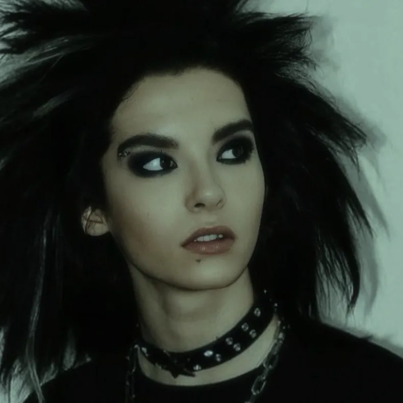 Bill kaulitz: Explore the world of AI with our unrestricted ai and free unlimited chat online, powered by warhammer fantasy roleplay.
