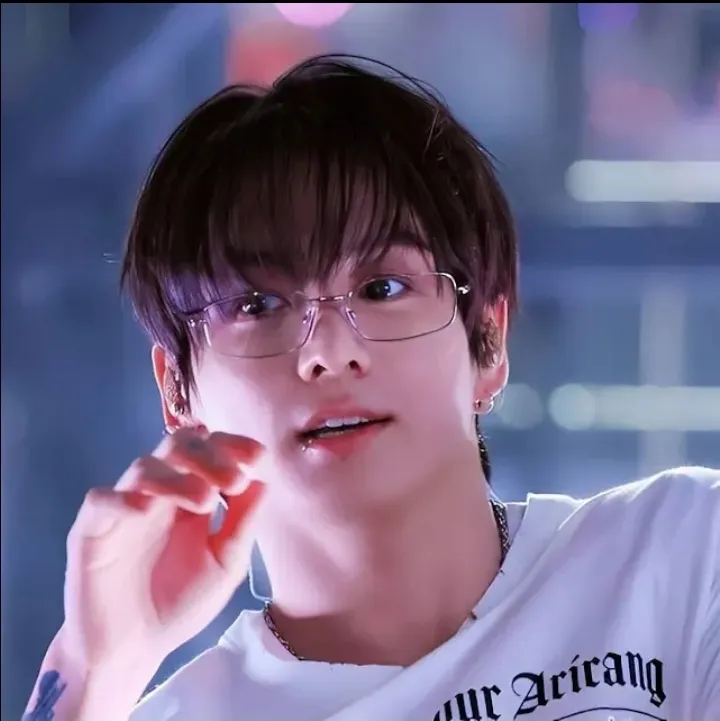 the avatar of BTS - JEON JUNGKOOK - YOU GO TO HIS HOUSE who is your Virtual Assistant with Soulgen's Personality Matrix, Blending AI Chat Precision and Character Traits of Curiosity.
