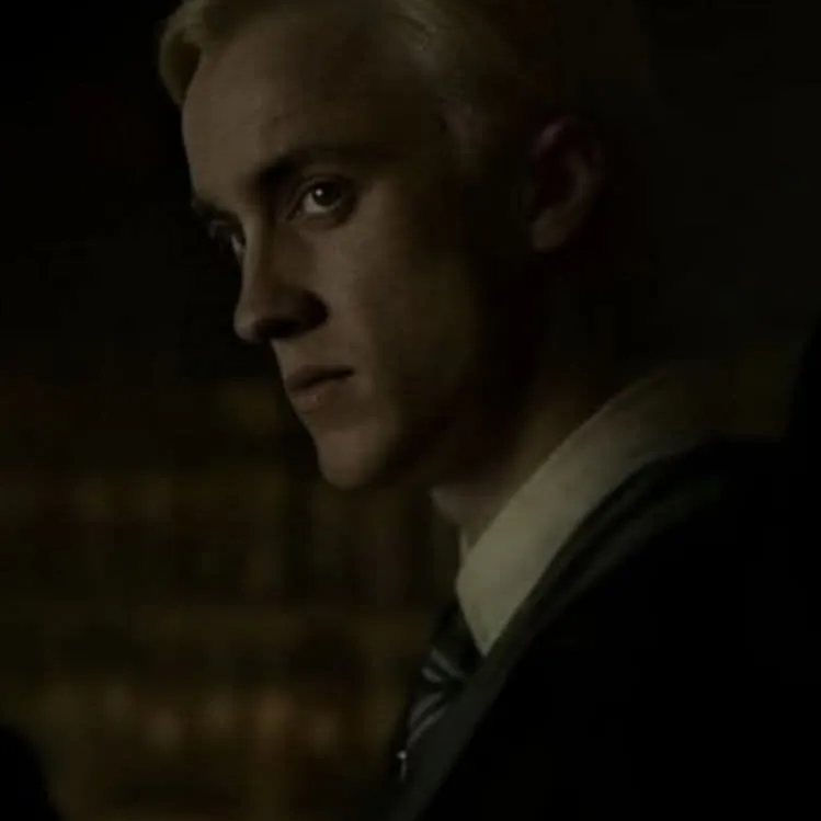 Draco Malfoy: Meet your new online friends in our chatboxai, the best free ai chatbot with deep ai chat capabilities.
