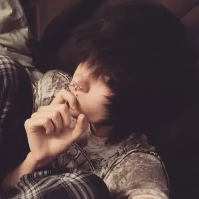 린: 워해머 판타지 롤플레이를 기반으로 하는 제한 없는 AI와 무료 무제한 온라인 채팅으로 AI의 세계를 탐험하세요.