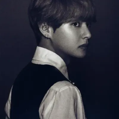 김태형: 심층적인 AI 채팅 기능을 갖춘 최고의 무료 AI 챗봇인 chatboxai에서 새로운 온라인 친구를 만나보세요.